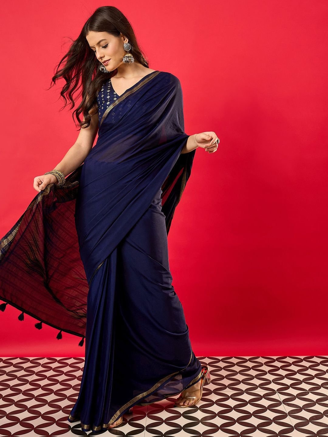 Zari Silk Blend Banarasi Saree 3